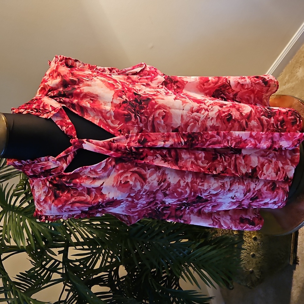 WHBM SL roseprint blouse